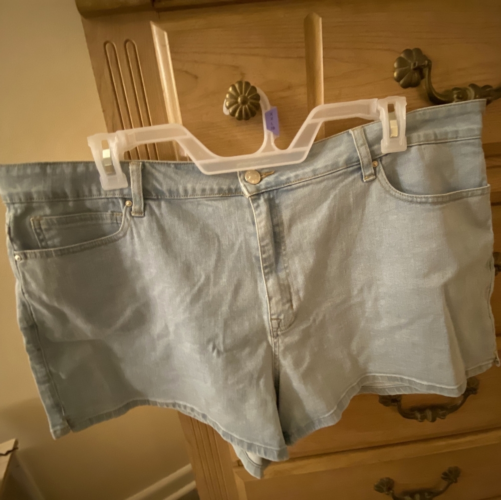 Forever 21 shorts